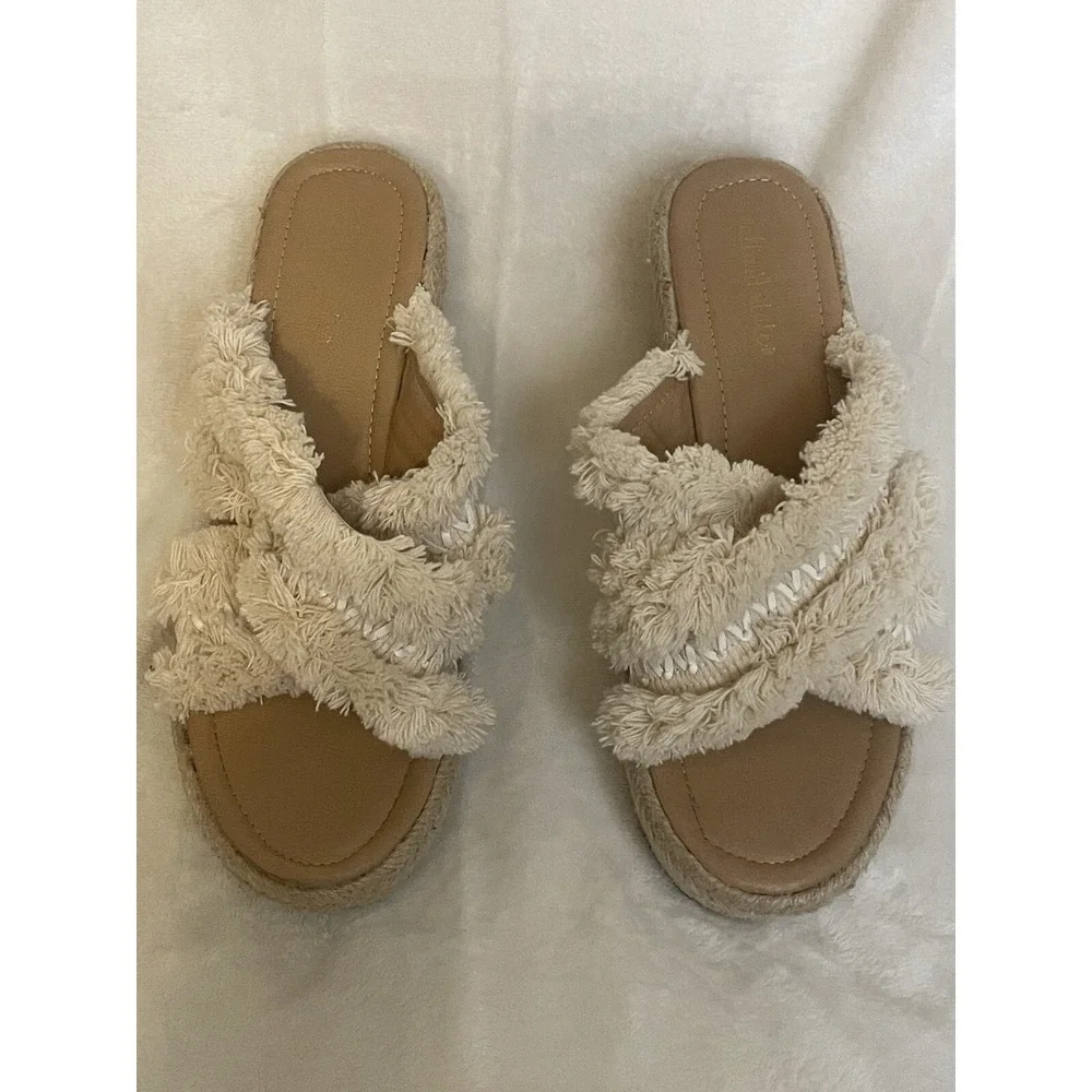 Altar'd State Platform Wedge Sandals Women's Size 7 Wales‎ Furry Espadrille